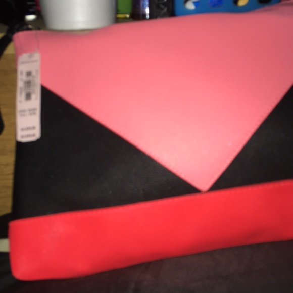 Different Victoria secret pink items - Picture 2 of 5